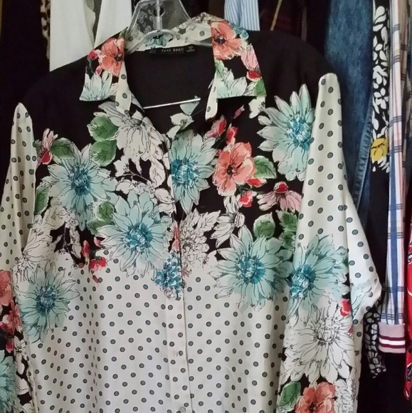 Zara blouse - Picture 2 of 3